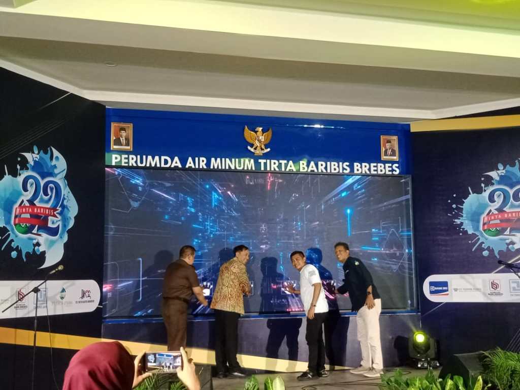 Gebyar 32 Tahun, Perumda Tirta Baribis Brebes Luncurkan SCADA