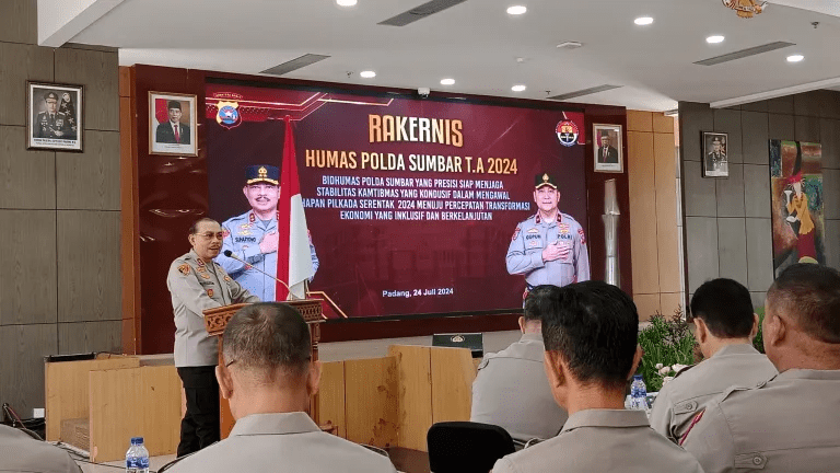 Kapolda Sumbar Irjen Pol Suharyono, S.I.K., S.H: Buka Rakernis Humas Polda T.A 2024