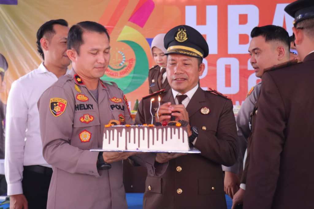 Hari Bhakti Adhyaksa Ke-64,Polres Kobar Beri Kejutan Kepada Kejaksaan&nbsp;Negeri