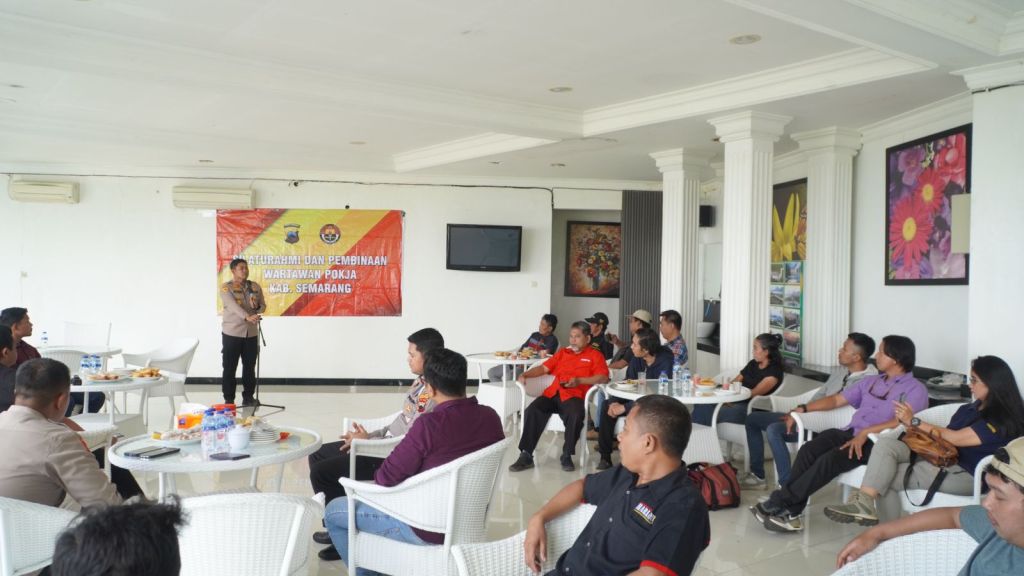 Kapolres Semarang AKBP Ike Yulianto Perkuat Sinergitas dengan Media dalam Silaturahmi di Eling&nbsp;Bening