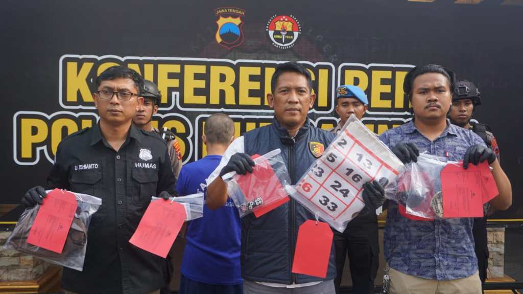 Satreskrim Polres Purbalingga Ringkus Bandar Judi Kopyok di&nbsp;Bukateja