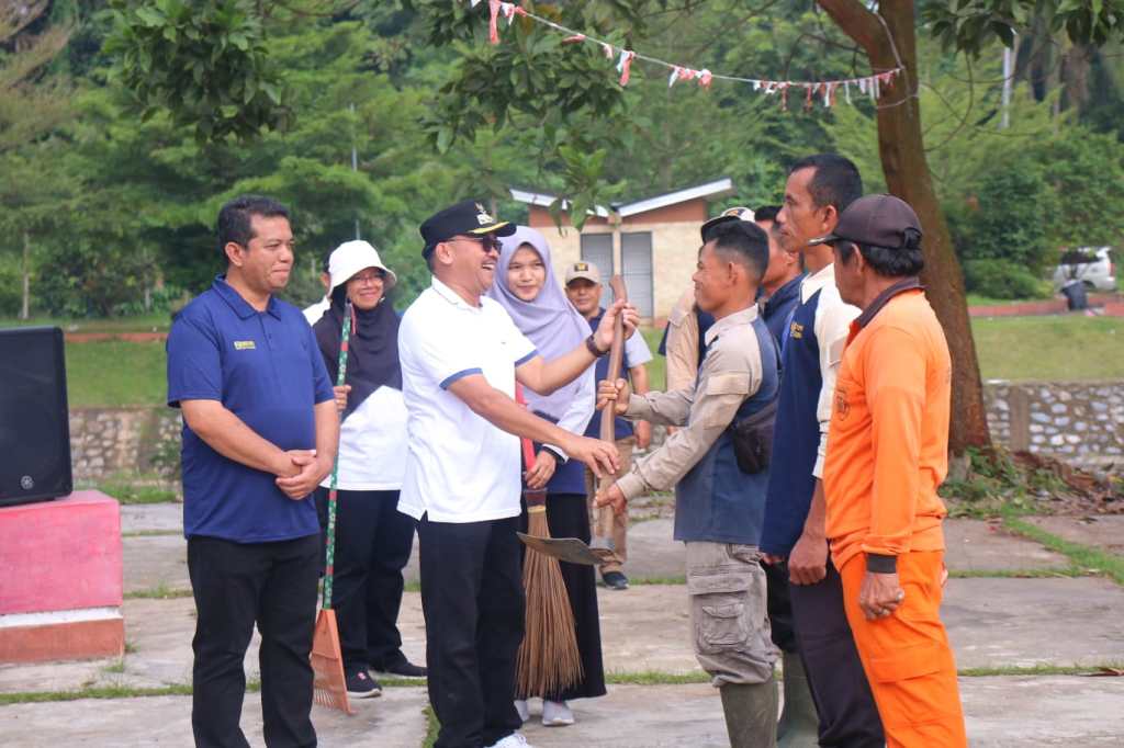 PJ Wako Payakumbuh Supraitno Galakan Kembali Semangat Gotong Royong.